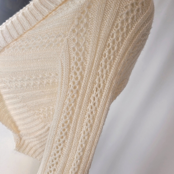 IT'S OUR TIME Ivory Juniors Open Knit Shrug Cardigan Size Small - Picture 4 of 8